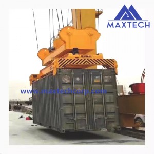 Hydraulic telescopic container spreader