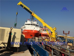 ship deck crane 2